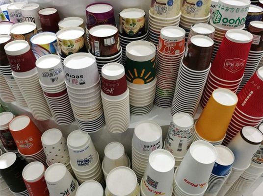 耐久のコップのパッキング機械、重量700のKgのについての紙コップ機械 サプライヤー